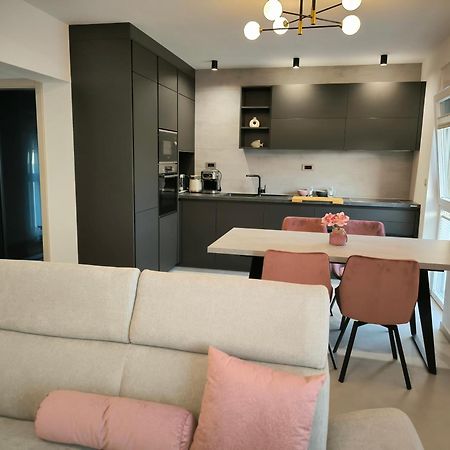 Luxury Apartments Marina View Водице Экстерьер фото