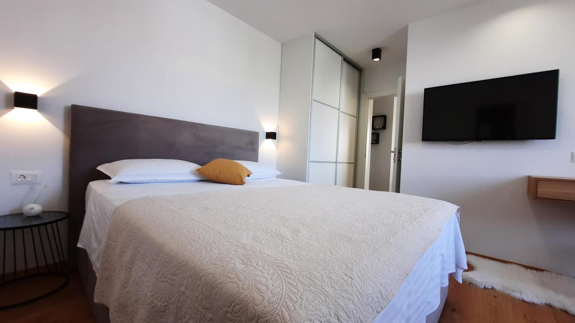 Luxury Apartments Marina View Водице Экстерьер фото
