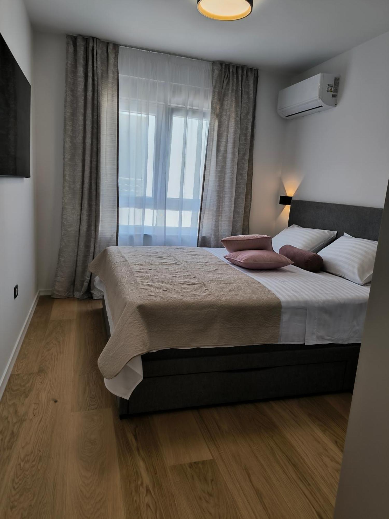 Luxury Apartments Marina View Водице Экстерьер фото